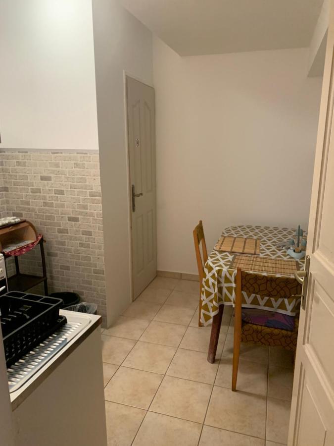 דירות קסזטלי Fonix Apartman מראה חיצוני תמונה