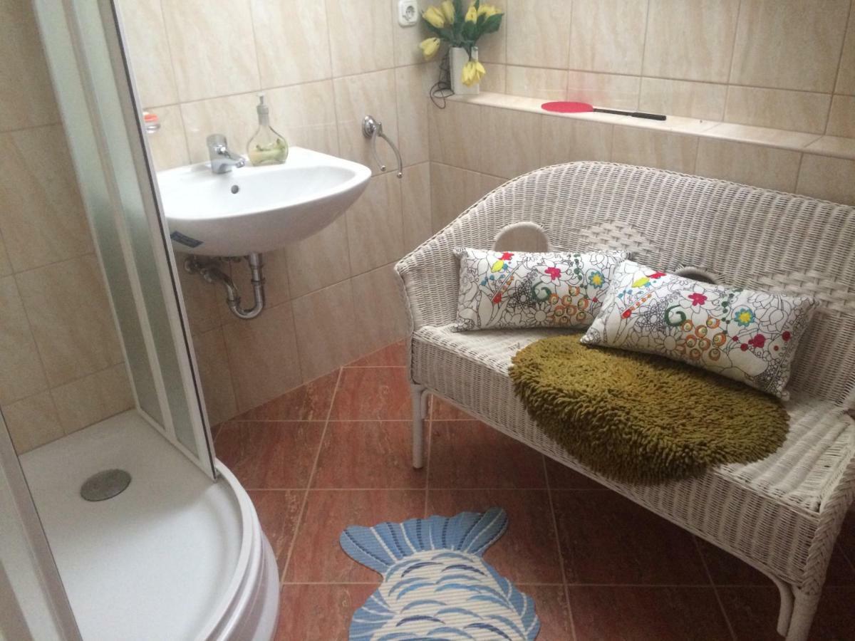 דירות קסזטלי Fonix Apartman מראה חיצוני תמונה