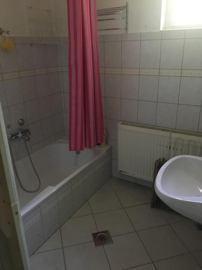 דירות קסזטלי Fonix Apartman מראה חיצוני תמונה